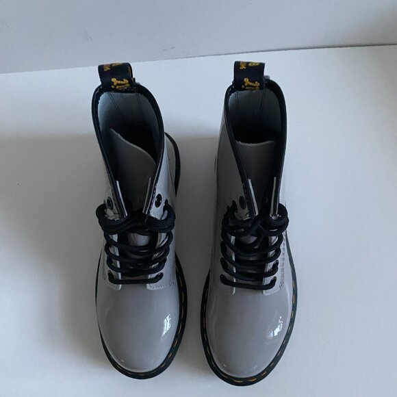 NWT Dr. Martens 1460 Zinc Gray Lamper Patent Leather Women's Boots Size 7 27635 - Picture 5 of 16